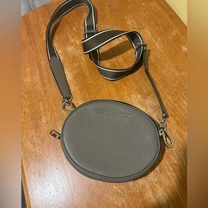 Marc Jacobs Rewind Oval Leather Crossbody bag